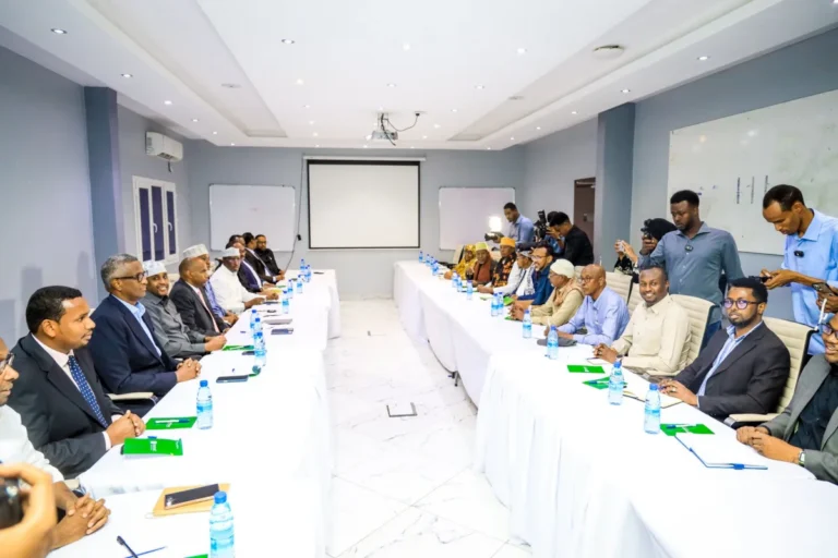 Farmaajo iyo Golaha Mustaqbalka oo wajahaya khilaaf cusub oo xubinnimo