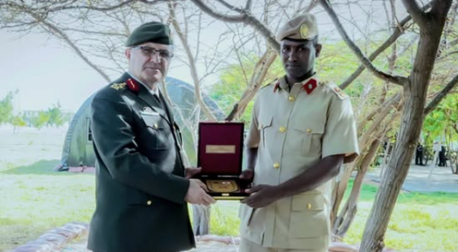 Gaashaanle Dhexe Aadan Maxamed Faarax oo Muqdisho lagu guddoonsiinayo billad